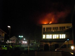 Hurra, die Schule brennt....
