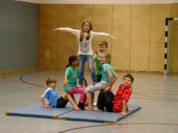 Akrobatik der 3. Klassen